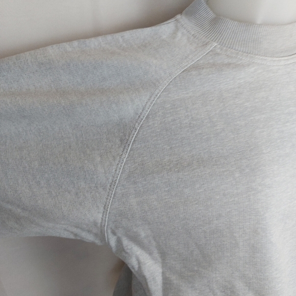 Vintage gray crew neck pullover sweater fit large - Picture 3 of 12